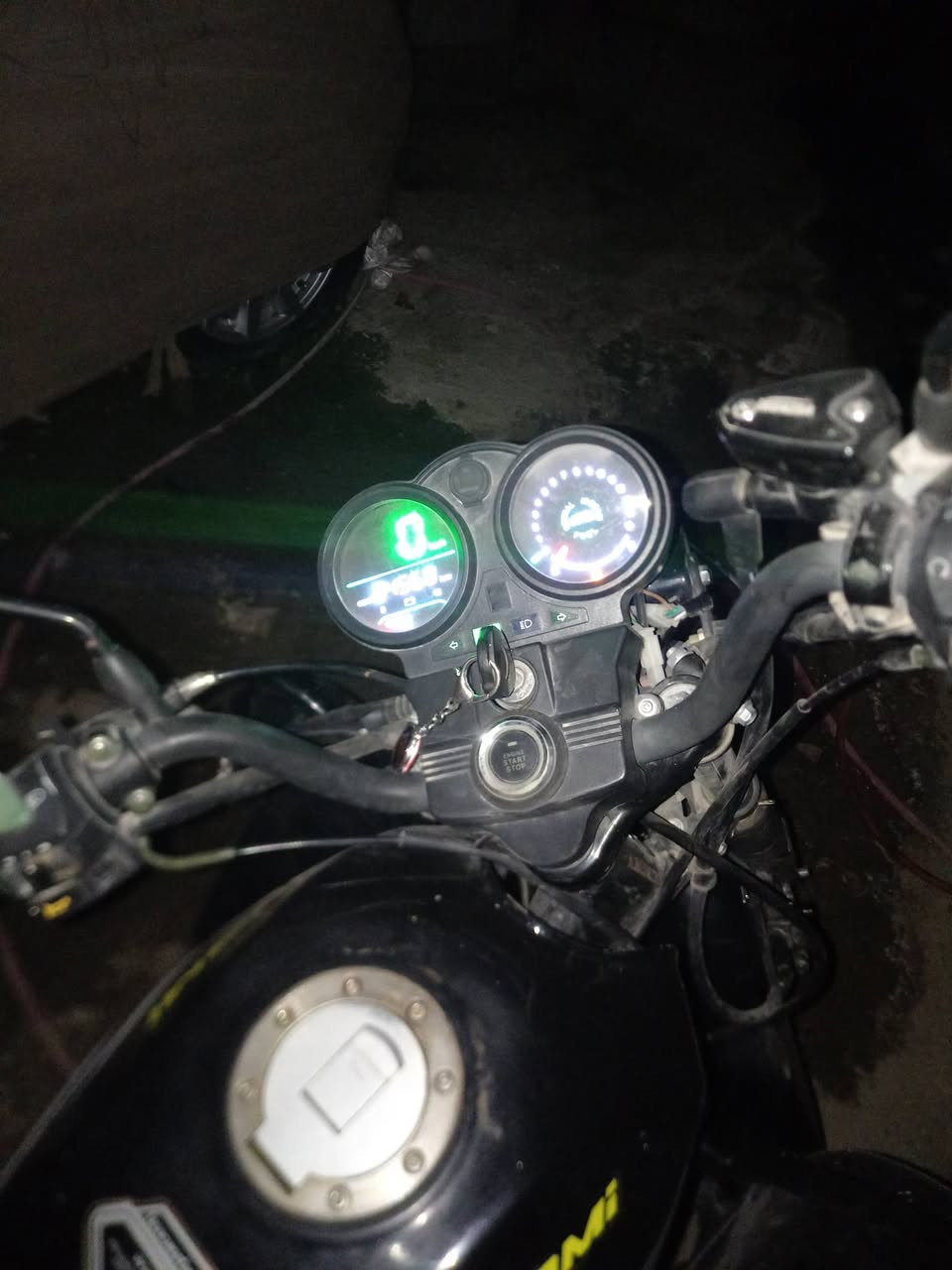 للبيع رقم بغداد تحويل ثاني يوم موديل 21 مكاني بغداد رقم الهاتف 077 33 8 3 8 8 0 2
