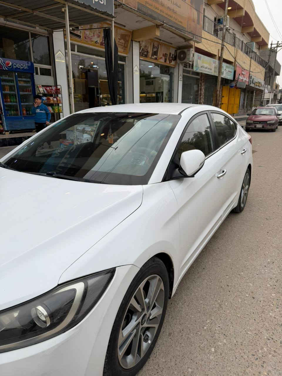 سلام عليكم
سياره افانتي موديل 2016 
رقم بغداد باسمي تحويل مباشر فول مواصفات ما عده فتحت سقف محرك1600
لسعر 130ورقه وبيها مجال 
***********
***********
