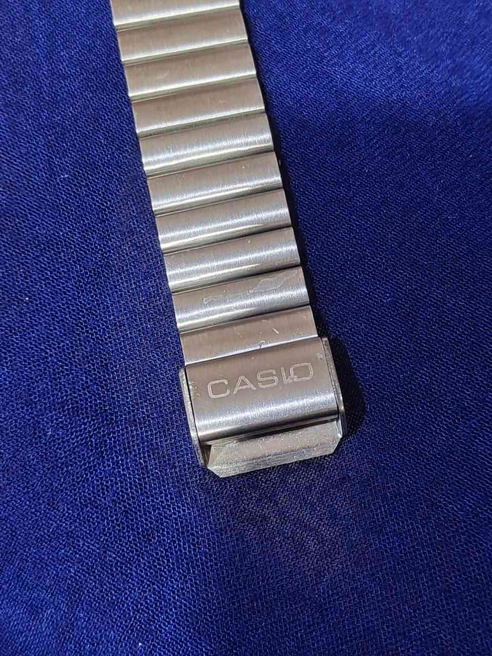 ساعة كاسيو إديفيس اصلي
Casio Edifice EFA-118
(الموديل: 2747)
📋 المواصفات الرسمية
أنالوج + ديجيتال (Ana-Digi)
بطارية 10 سنوات
World Time (30 مدينة)
منبه Alarm
Countdown Timer
Stopwatch
عرض التاريخ + اليوم
إضاءة LED
مقاومة ماء 100 متر (10BAR)
ستانلس ستيل كامل (هيكل + سوار)
Mineral Glass
السعر ٤٥ الف مكاني بغداد و موجود توصيل


**إذا كنت صاحب هذا الإعلان وتريد حذفه لأي سبب، رجاءا أرسل رسالة إلى الدعم الفني**