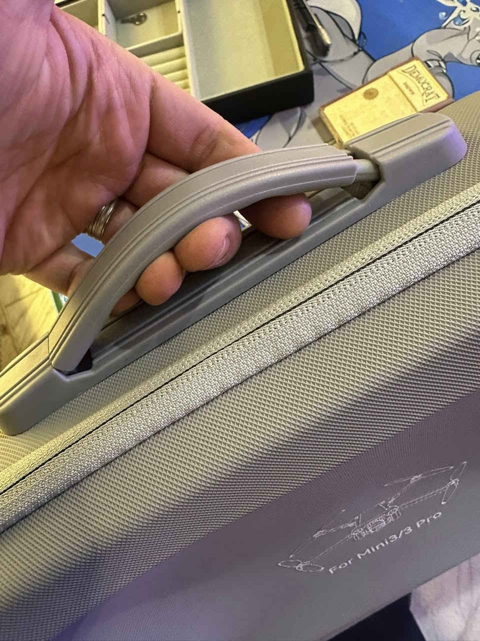 قيم بمايرضي الله جنطة درون Dji ميني 3و 3 برو اصلية فول كوالتي.


**إذا كنت صاحب هذا الإعلان وتريد حذفه لأي سبب، رجاءا أرسل رسالة إلى الدعم الفني**