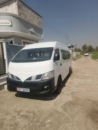 نيسان موديل ٢٠١٦ سيارة باسمي رقم نكليزي جديد  منضومة غاز وباب كهربائي ...