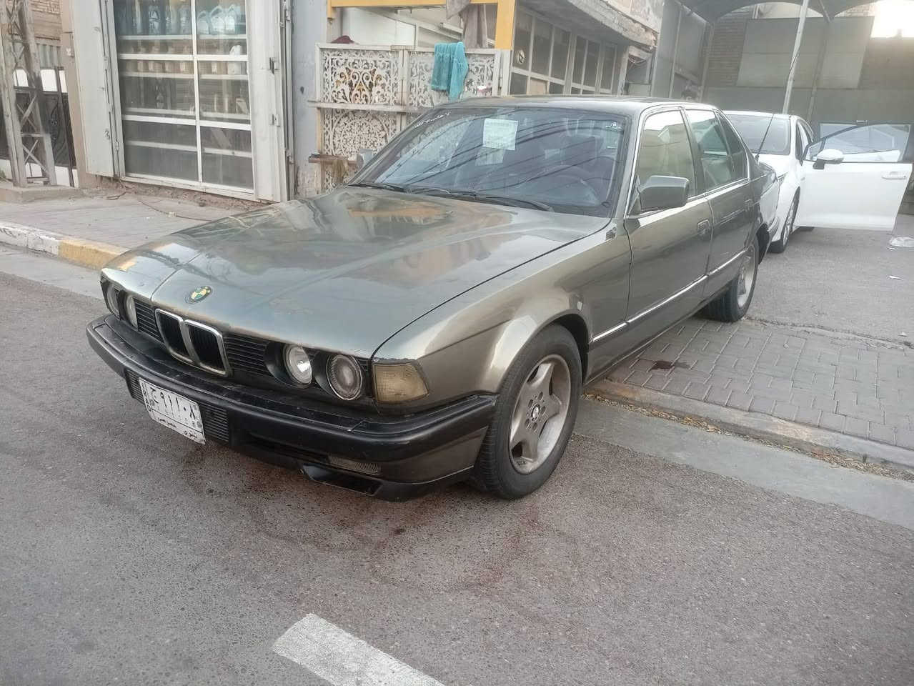 بي ام دبليو 735i
سياره جاهزه مكينه كير خير من الله 

تبريد شغال كشر مكفول من ضربه وكص وتبديل فقط صبغ جماليه قطره معجون مابي حداديه خير من الله كهربائيات كلهه شغاله داخل جلد ابيض جديد الفتحه مو شغاله جام 4 كهرباء حساس ABS مال بريك شغال كيجات كلهه شغاله رقم نينوئ الشرعي بلموصل مكان السياره بغداد السعر 40 وبيهه مجال

   بيع او مراوس الاستفسار اتصال او واتساب

***********
