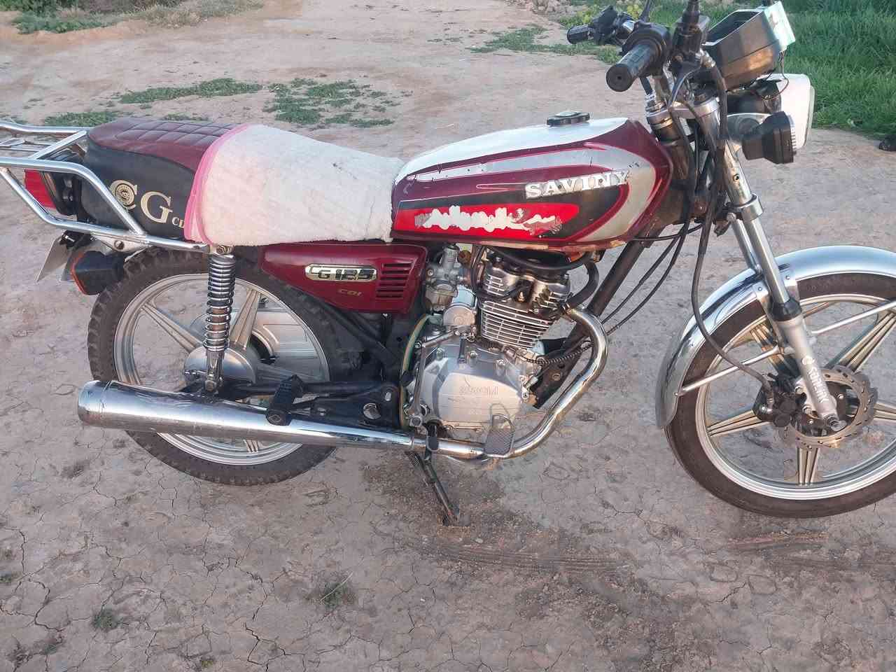 سيفان ٢٠٢٠نكره سلف بلادي مفتوح ولفات فقط السعر ٣٥٠بي مجال كهربيات شقاله ***********
