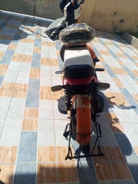 دراجة  شحن حجم عشرين بطاريات جدد  اربع بطاريات السعر خاص  07864067878