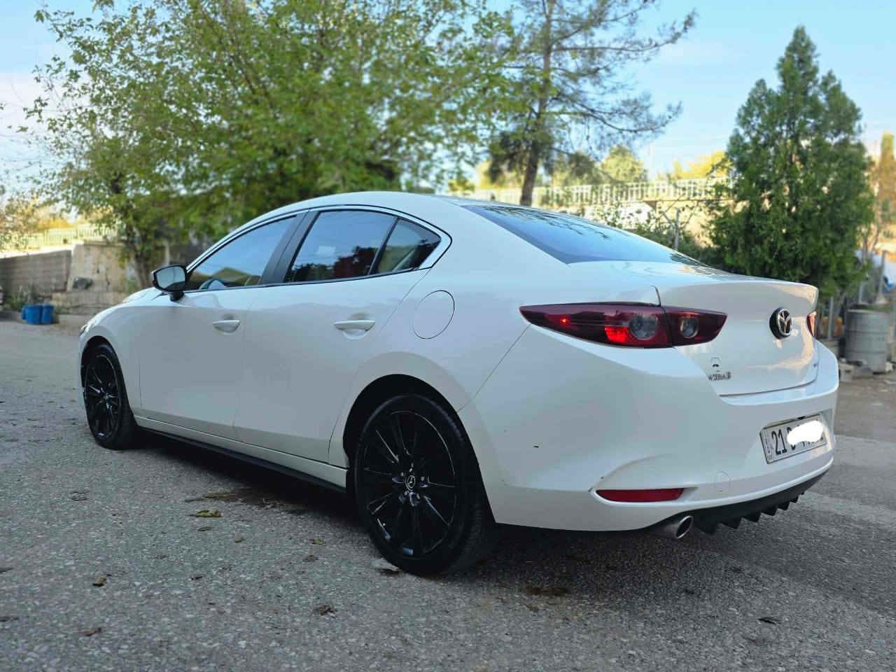 بسم الله الرحمن الرحيم 
مازدا ياباني وارد أمريكي موديل ٢٠٢١ حجم محرك ٢٥٠٠ بدون تيربو مرغوب بدون دفع رباعي بدون فورويل مرغوب مواصفات بريفيرد فول فول مواصفات قبات مواصفات داخل احمر سيارة فقط ٣٩ مايل الف ماشي حقيقي كير محرك بشرت فحص بدون صوت بخار دخان صرف بشرت فحص بس محرك  بل أمريكا مبدل كاسكيت فقط اني ابيع مفتوح بس ماشاء الله قليل ماشي 
باقي كلشي البيلادي كفالة عامة سيارة جديد جديد ماشاء الله نضيف سيارة حادث أمريكا خفيف بدون دواخل ثلاثة قطعة امامي مبدل البيلادي نفص لون نفص شركة هس سيارة كلين مكفول كفالة عامةبدون صبغ  بس بيها ملاحظات بسيط بارد صغير باقي كفالة عامة صونر جديد منشور كير محرك بشرت سنوية جديد رقم انكليزي جديد هزة براد جديد تحويل غرامه مباشر نفص اليوم اربع تايرات جديد كهربائي كل اشتغل صدر امامي وخلفي زين داخل سيارة حيل حيل حلوة لونين سيارة ثنين بصمة شركة موجود حتي سبير منزل ماشاء الله نفص صورة حلوة 
مواصفات 
كير اوتوماتيك داخل لونين بصمة فتحة كشنات جلد كشنات هيتر كشنات كهرباء رادار امامي وخلفي كاميرا خلفي شاشة ايباد البيلادي شاشة اليكتروني بريك كهرباء اربع جامات كهربائي مراي خارج كهرباء مراي رادار اربع ويل كروم البيلادي بكلايتات ليد لايتات زينون لايتات ليد عدسات بلاجکتۆر ثنين بصمة موجود ستيرن فوليوم بلوتوز تلفون خزن صوت رادار ٣٦٠ هواي مواصفات اني مااعرف ماشاء الله مواصفات هواي فول فول قبات مواصفات سيارة جاهز دعامي لدعامي بشرت صونر فحص 
مكان سيارة سليمانية داخل سليمانية  مكان سليمانية مقابل مطار سليمانية منطقة رابرين ملاحظة رجاءا بس بيع بدون مراوس تفاصيل مكتب صونر موجود انت شراي اتصل رقم موبايلك ***********
