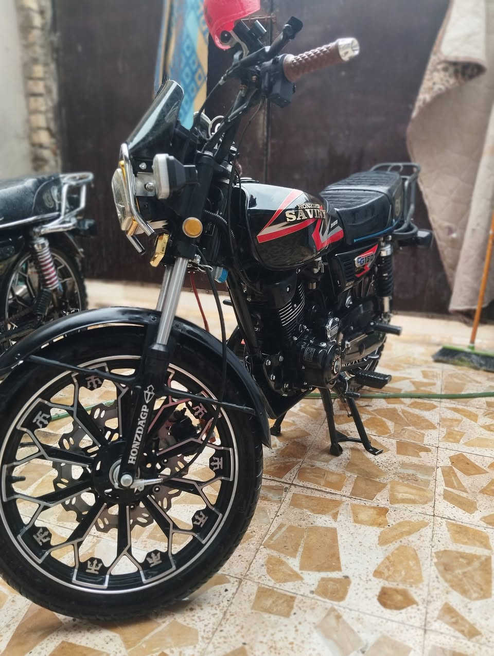 سيفان ايراني مديل 25 دراجة فول فول فول الدراجة كفالة عامة برغي ممفتوح بيهة الدراجة نزلتهة رمبة
الشاشة فول بصمة الدراجة تشتغل عند بعد 
الرقم ***********
