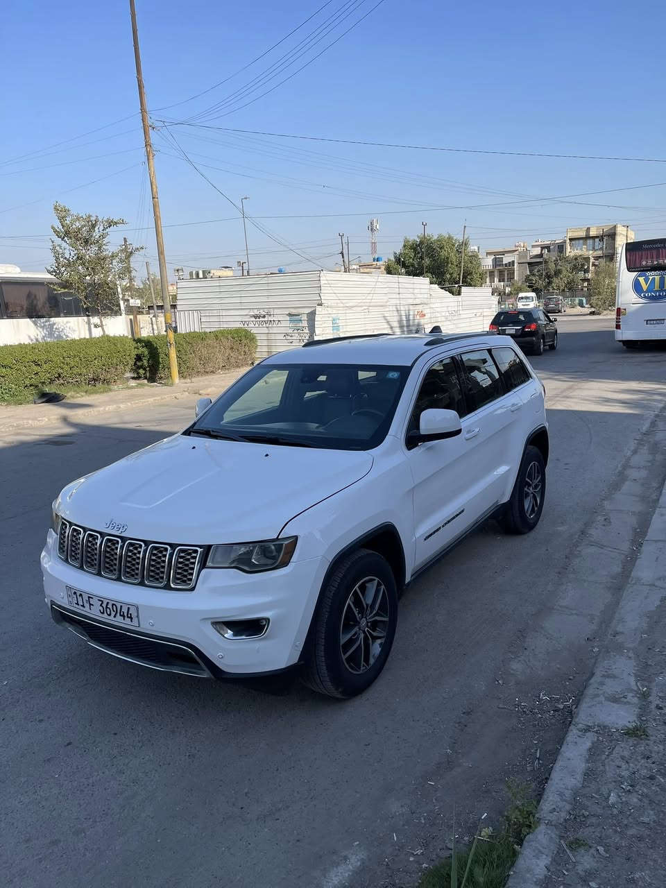 السلام عليكم للبيع جيب لاريدو لمتدد 2018 ماشية 55
حادث جاملغ بارد فقط وبنيد نفسه مصبوغ بدون دواخل مكفولة حادث موضح بالصوره دعامية فقط
رقم بغداد الدولي / بسمي تحويل 
- مكينة 3,600 / 6 سلندر
- صندوق كهرباء 
- كشنات جلد  
- كشنات تحكم كهرباء 
- كشنات تدفئه + تبريد
-شاشة جبيره
- كاميرا خلفية دوارة
- بصمة تشغيل / بصمة ابواب
- حساسات خلفية امامي
- حساسات جانبيه نقطه عمياء 
توقف عنده الرجوع بك
اطفاء ذاتي 
- ويل حجم 18 تخم تاير جديد 
لسياره جديده وجاهزه مابيه اي نقص مكاني بغداد شارع فلسطين سعر 198 وبيهه مجال للشراي ***********
