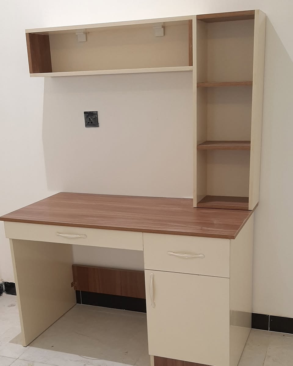 حله شارع 80بالقرب من شارع الحسينيه مقابل عماره ابو امير لكماليات السيارات مجاور منظومه نبع الكوثر *********** سبد ظافر
