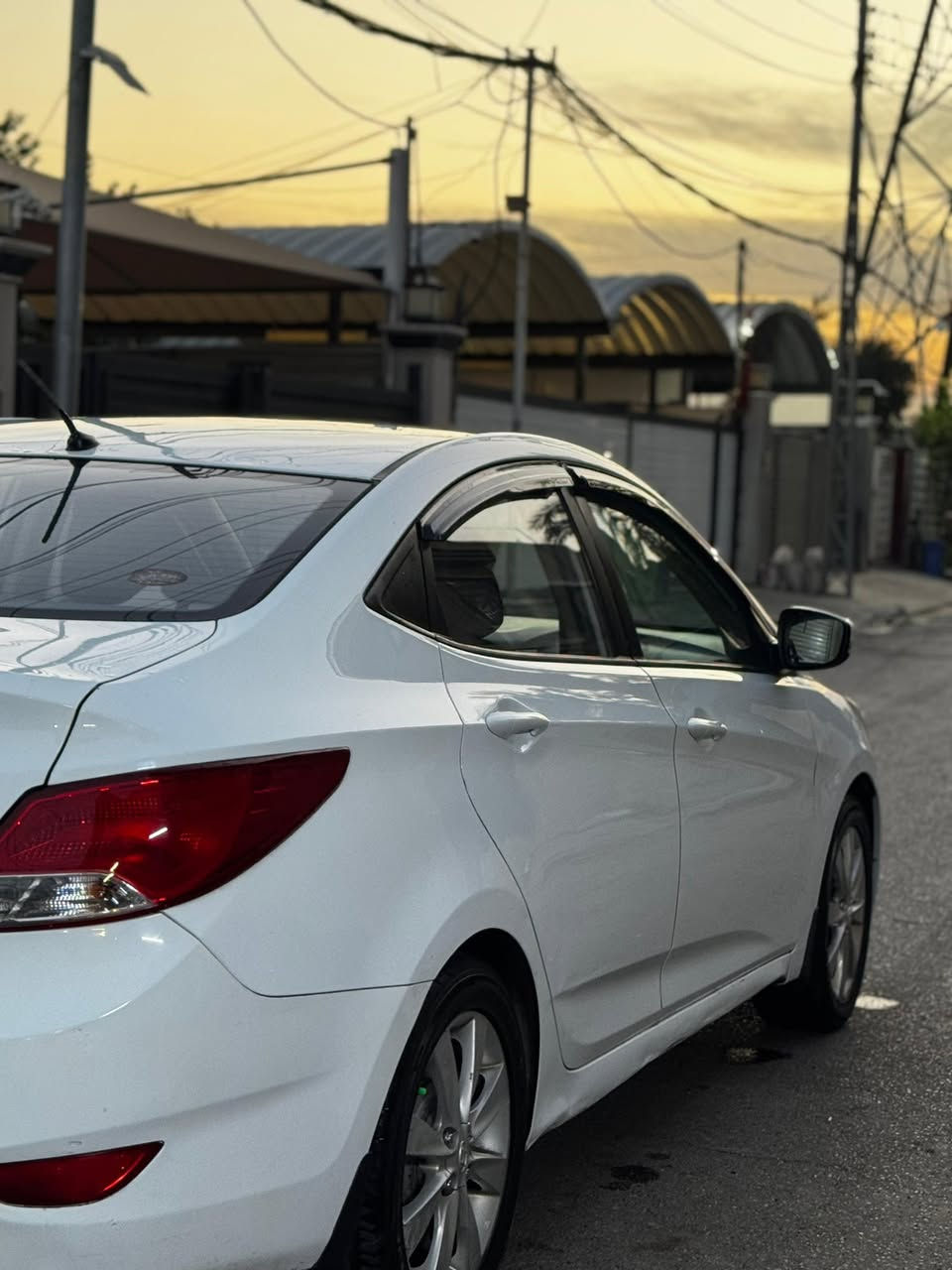 السلام عليكم اكسنت خليجي موديل 2016             مواصفات عادية، السيارة حلوة وبالعافية على اللي ياخذها

محرك 1400 مفتوح معلي الكازكيت كلة بانزين عادي مابيها اي دوانز كير صدر تبريد خير من الله تخم تاير جديد مناقصها اي شي داخل صاج ويل كب اشاير بالمري شاشة تاب 
رقم بغداد أرقام جديدة وهزة جديدة بأسمي بيها صبغ نص باب السايق و الدوسة بدون اي ضربة صور السونار ناشرها بالمنشور 
السـعر / 94$ ورقة و بيها مجال بسيط 
للأستفسار : ***********
