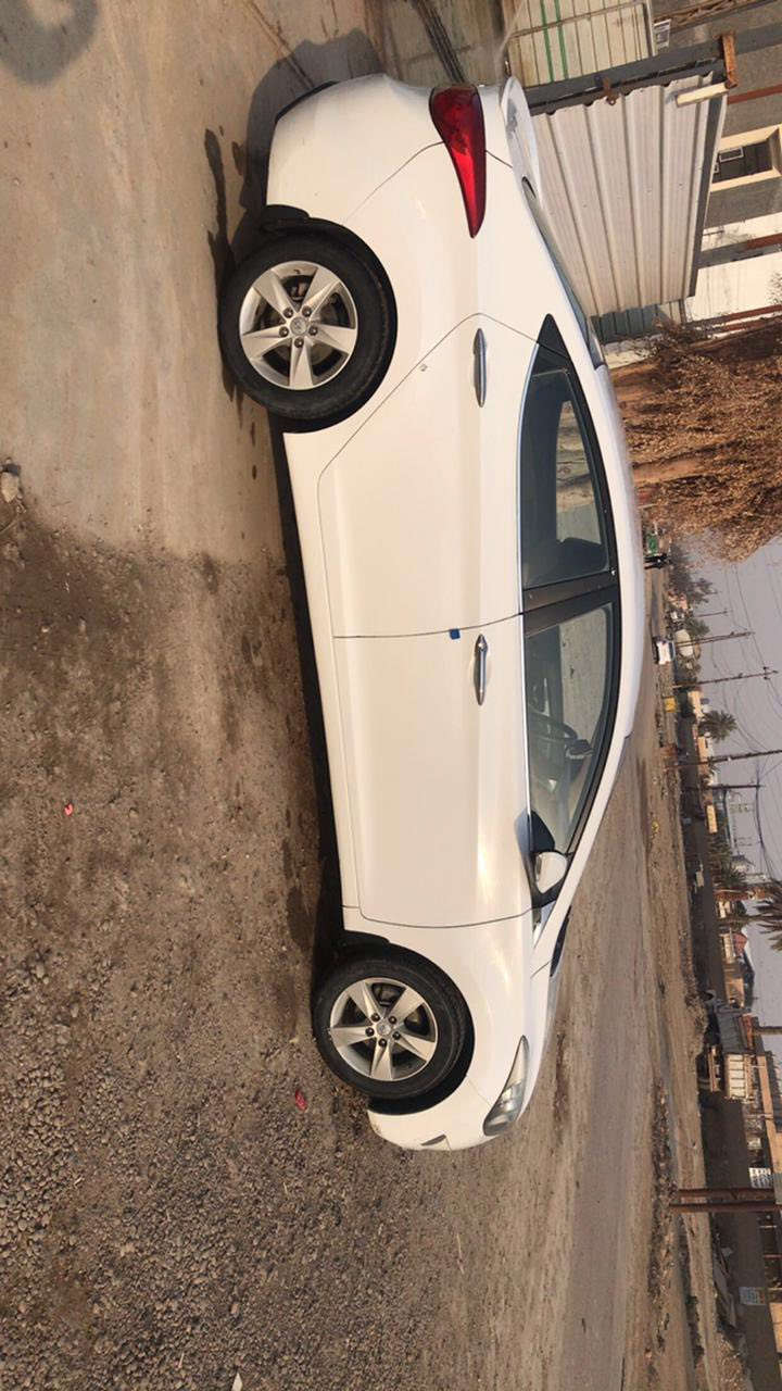 السلام عليكم
النترا خليجي موديل 2012 للبيع رقم بغداد 
تحكم استيرن 
بيها فقط 3 قطع جاملغ امامي مصبوغ وباب السايق مبدل وباب خلف السايق مصبوغ فقط بدون دواخل السيارة جاهزه من كلشي ونظيفة كلش ماناقصها اي شي 
السعر 110 وبيها مجال بسيط حك الجية 
العنوان ابو غريب قرب مستشفى ابو غريب 
الرقم ***********
