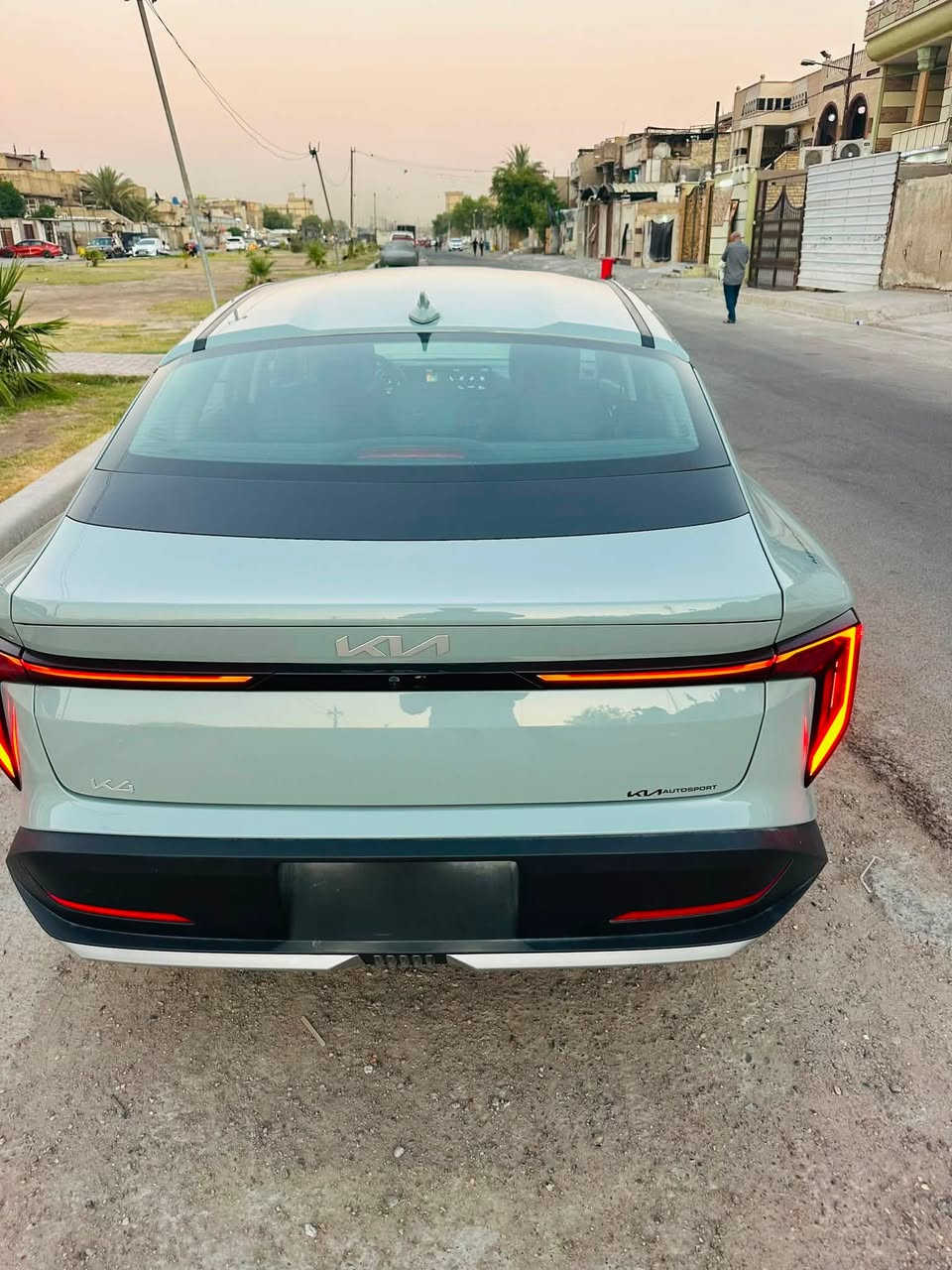 السلام عليكم للبيع
كي فور موديل 25 
ماشية 6000 مايل
بدون. رقم. 
محرك دوش 2000
السيارة بيها تبديل بنيد بس
بدوون ايرباك 
صور الحادث بالمنشور 
السعر 150 بيها مجال
مكاني بغداد البلديات
للاستفسار 
الاتصال ع الرقم ***********
