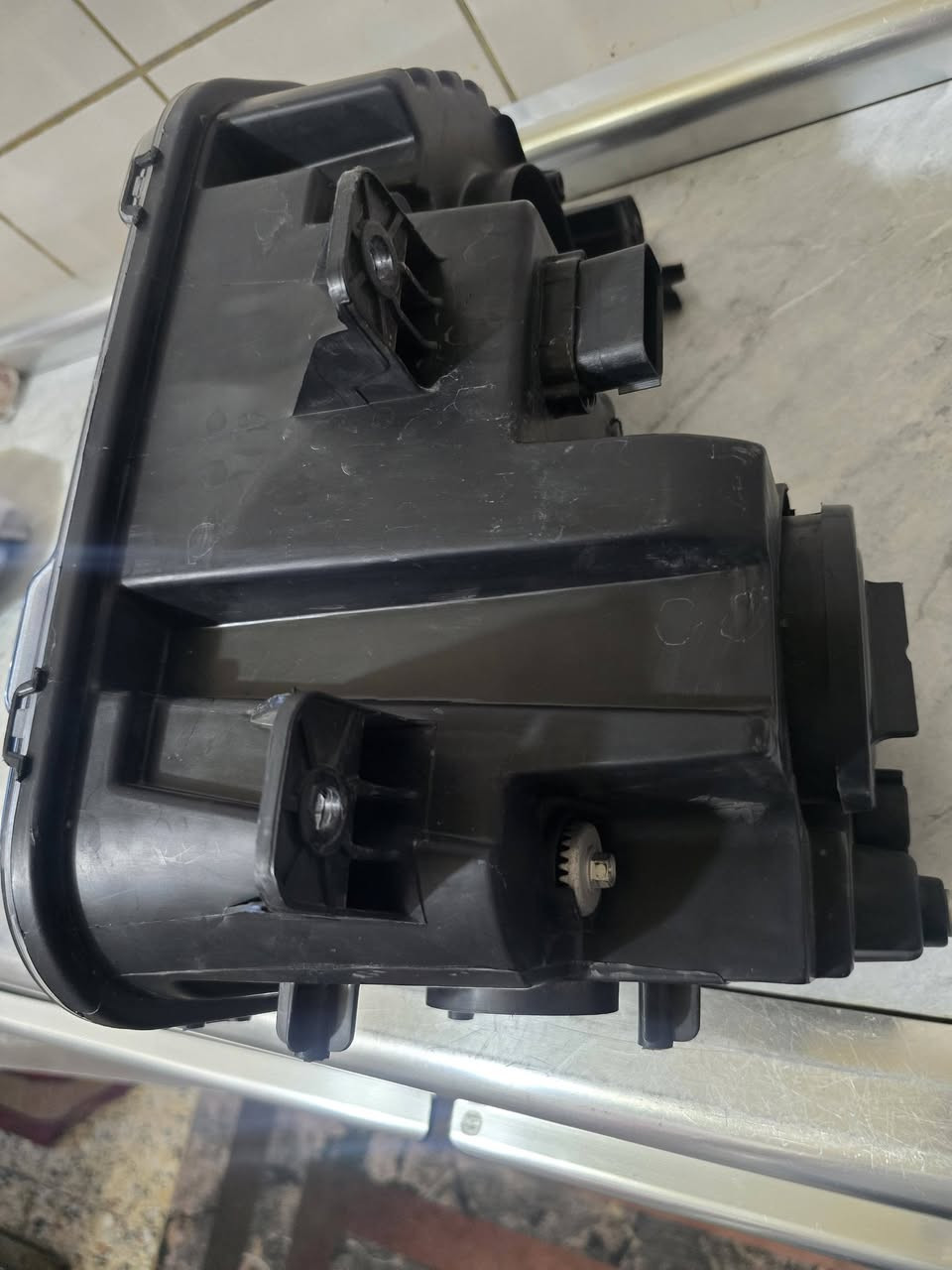 من رخصة الادمن
السلام عليكم ، 
لايت جالنجر جهة اليمين عكس السايق جديد تجاري جديد لوك نظافة ١٠٠% للبيع السعر ٨٥ الف مكاني بغداد
***********
