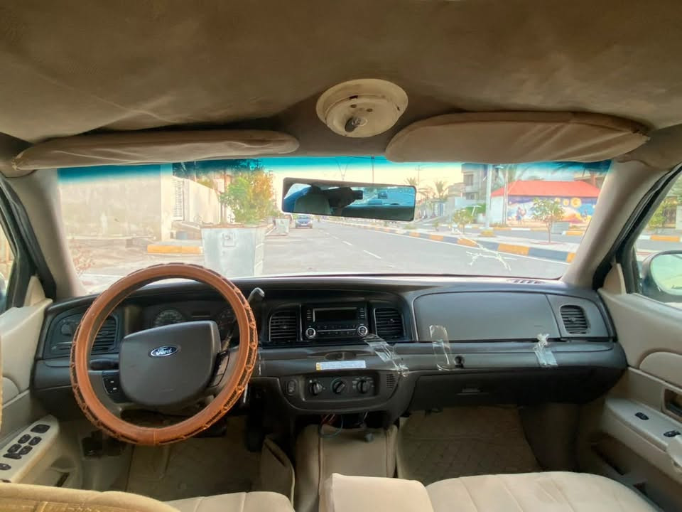 سلام عليكم 

للبيع او مراوس حسب القناعة

سيارة مزاد داخلية (مرور بابل )
تدفع كمرك فقط وترقم رقم بابل 
معاملة كاملة ...

سيارة فكتوريا موديل 2006 امريكي 
كير بالكارتون جديد
محرك بالكاوتون جديد
صدر امامي خلفي جديد
تخم تاير جديد
دوشمة سيارة من داخل 
سيارة نصبتها حلوة 
كهربائيات سيارة كلها شغالة ماملعوب بيها 
عدسات امامية ابيض ثلجي الاصلي ...

مكان سيارة ((ديالى))

رقم صاحب سيارة ***********

