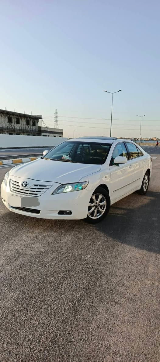 السلام عليكم
 للبيع كامري موديل 2009 وارد خليجي شركة افطيم  تحويل مباشر 
فول مواصفات اعله فئه واحد على واحد 
المواصفات تحكم استيرن جهتين كامره خلفيه مثبت سرعه كشن كهربائي برده خلفيه فتحه سقف كشن كهرباء حساس امامي وخلفي تبريد قطعتين ثلج اشاير بالمري ادامه كامله يعني السياره جاهزه مال جناي ومامتعوبه 
كير محرك بعدها نيكل  كفاله تخم تاير صدر امامي وخلفي 
يعني السياره جاهزه خير من الله 
بيه مكانين كارت قليل جدآ والباقي كفاله وشرط الفحص 
السعر المطلوب 118
رقم مميز 1122
محرك ٤ 
٢٤٠٠

الاستفسار الاتصال 
***********
غير متواجد ع فيس 
مكان السياره البصره الزبير
