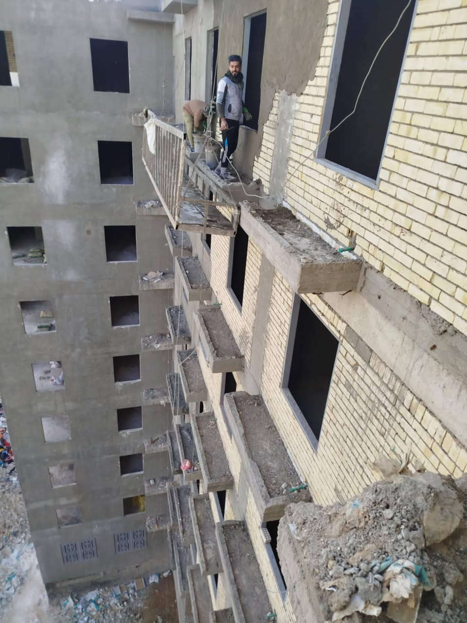 لباخ سمنت جص بورك شغل درجه اولى بل يوميه وعل متر نشتغل للاستفسار ***********
