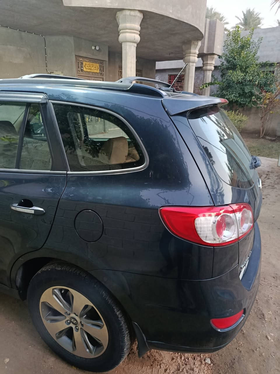 سنتافي 2012 امريكي بيعه صبغ فقط جاملغ امامي بدون دواخل مكينه 6سلندر  ماشيه . 98 الف . مواصفات فتحه سقف. .. جلد.  كشن كهرباء . نظام ECO   . مانع انزلاق . تحكم  جهتين .  تبريد شاشه . تدفئه كشنات . نظام نزول منحدرات . سماعات انفينيتي  رقم بغداد . جاهزه  مكينه وكير.  وتبريد  وتدفئه .  السعر . 143$  مكان السياره . كربلاء . للاتصال  ***********
