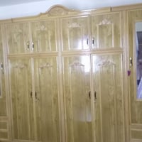 توفرت غرفة نوم شغل عراقي جديدة استعمالهة شهر واحد متكونه من 8قطع السعر...