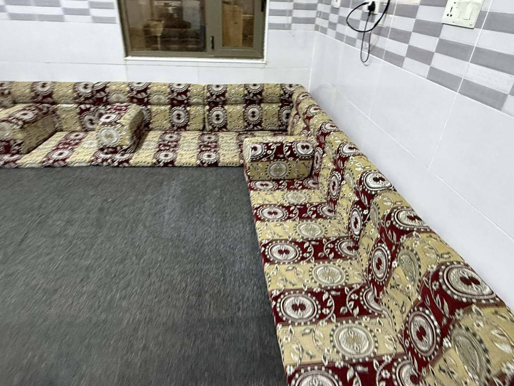 جلسه سعوديه اخت الجديده الاصليه حبيبات مضغوطه مو سفنج عادي سحاب 14 متر 7 دواشك مع مساند ظهر وتجوات وثنين اركان شراي خاص أو الاتصال بالرقم *********** النجف, العراق
