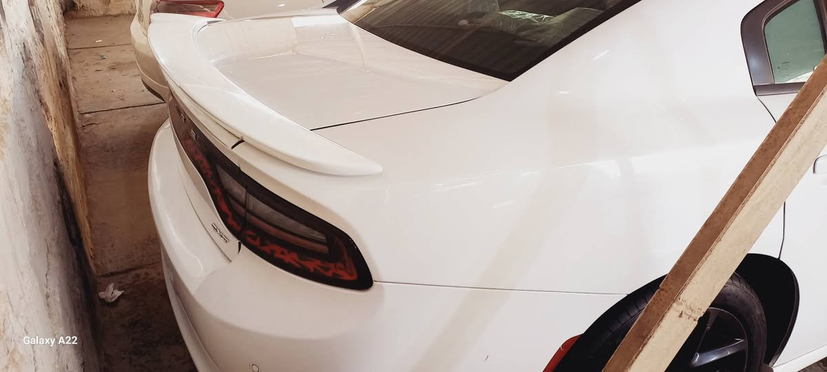 دوج جارجر خليجي ٢٠١٨ فول مكفوله ماشيه ١٣٠ مايل بغداد حره مشروع وطني بسمي السعر ٢٤٠ ورقه وبيه مجال للإستفسار الاتصال *********** الانبار هيت
