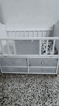 السلام عليكم اثاث مستعمل للبيع  الاستفسار على الرقم ***********
