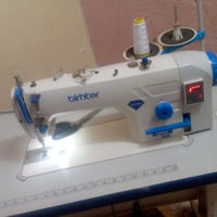 مكينة خياط جاك يابان  مستخدمة لمدة ٦ اشهر  قفلهة ٢٥٠  ل استفسار 077269...