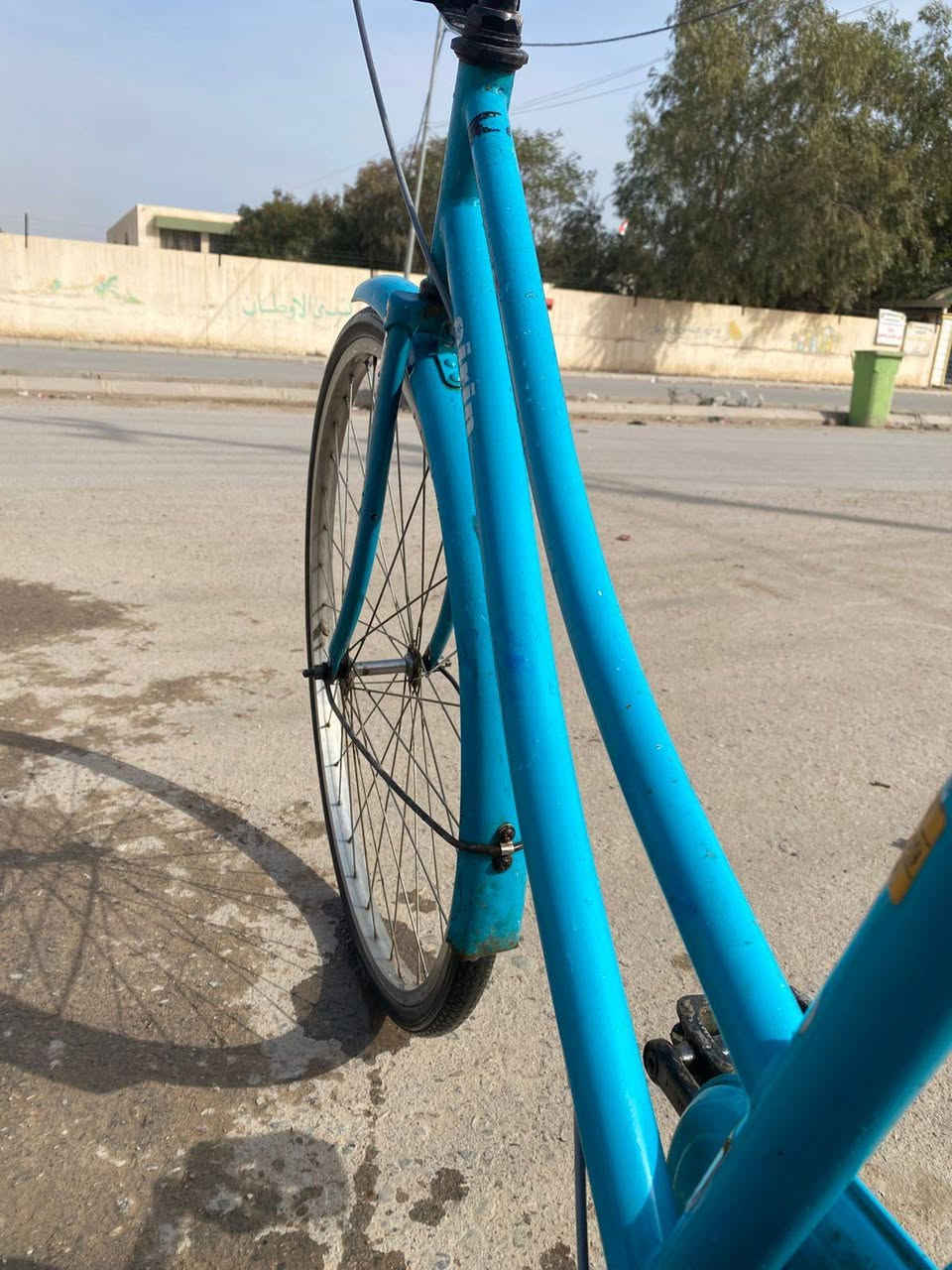 السلام عليكم البيع باسكل موزه حجم 26 يابني شرط تايرات وجوابه جديد لون مميز بريك بل مكان سعر ٥٥ وبيها مجال بسيط العنوان تكريت القادسية شارع ابو عقرب حجز ماحجز *********** مستعجل على بيعته
