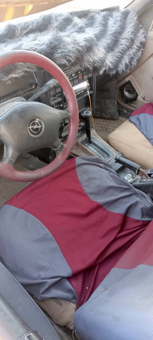 السعر ١٠ ورقات
سيارة اصوليه 
راعيها موجود بالنجف
 رقم قادسية 
محرك راس الثور
السنويه الاصليه ضايعة 
عليها غرامه ماعرف شكد اقل ٥٠٠ ماينزل من ١٠ ورقات
(( لاتتصل اذا مو شراي *********** ))
