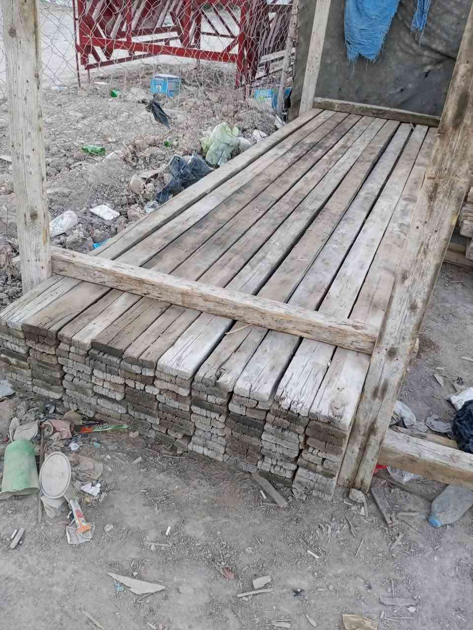 ثلاثة مكعبات للبيع مكعب لوح ابو 4ومكعبين عصايب +جكات حاضن وعجمان المكان بابل الهاتف (***********)
