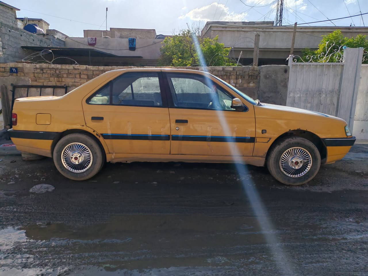 بيجو لميس ٢٠١٣ رقم بغداد بأسمي تحويل مباشر
 كفاله عامه  السياره بدون ضربه كير مكينه يخبلن
كهربايات كامله تخم تاير جديد بيه وسياره مال جناي
 رايده ٣١ ورقه وبيه مجال ***********
