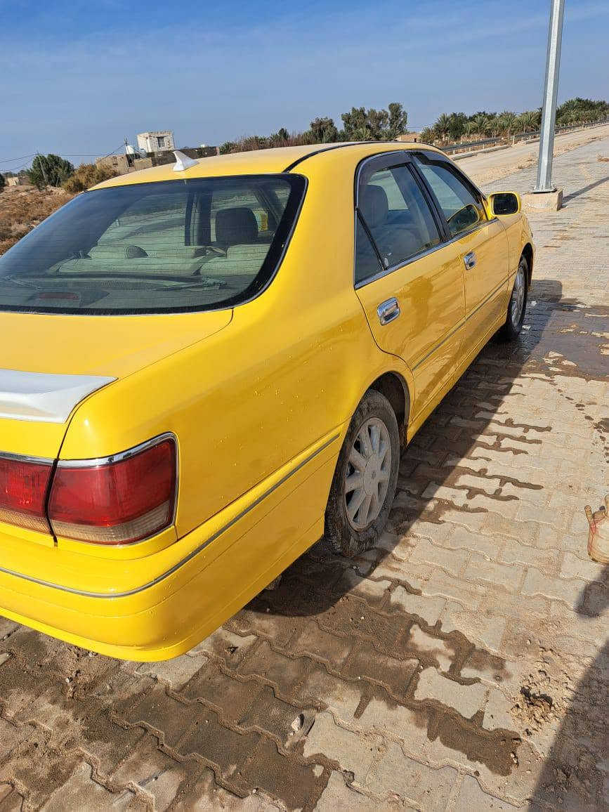 سلام عليكم للبيع ملكه ٢٠٠١ كرستال دكمتين رقم انبار مشروع وطني تريد وكاله تريد مداور شرط التحويل مكينه فيفيتي ٣٠٠٠ كير حداديه كله جديد تخم تاير عنوان ديوانيه قضاء شنافيه اخوان مكلف بل نشر انتصل ع صاحب لسياره‏‪***********‬ السعر ٧٠ ورقه
