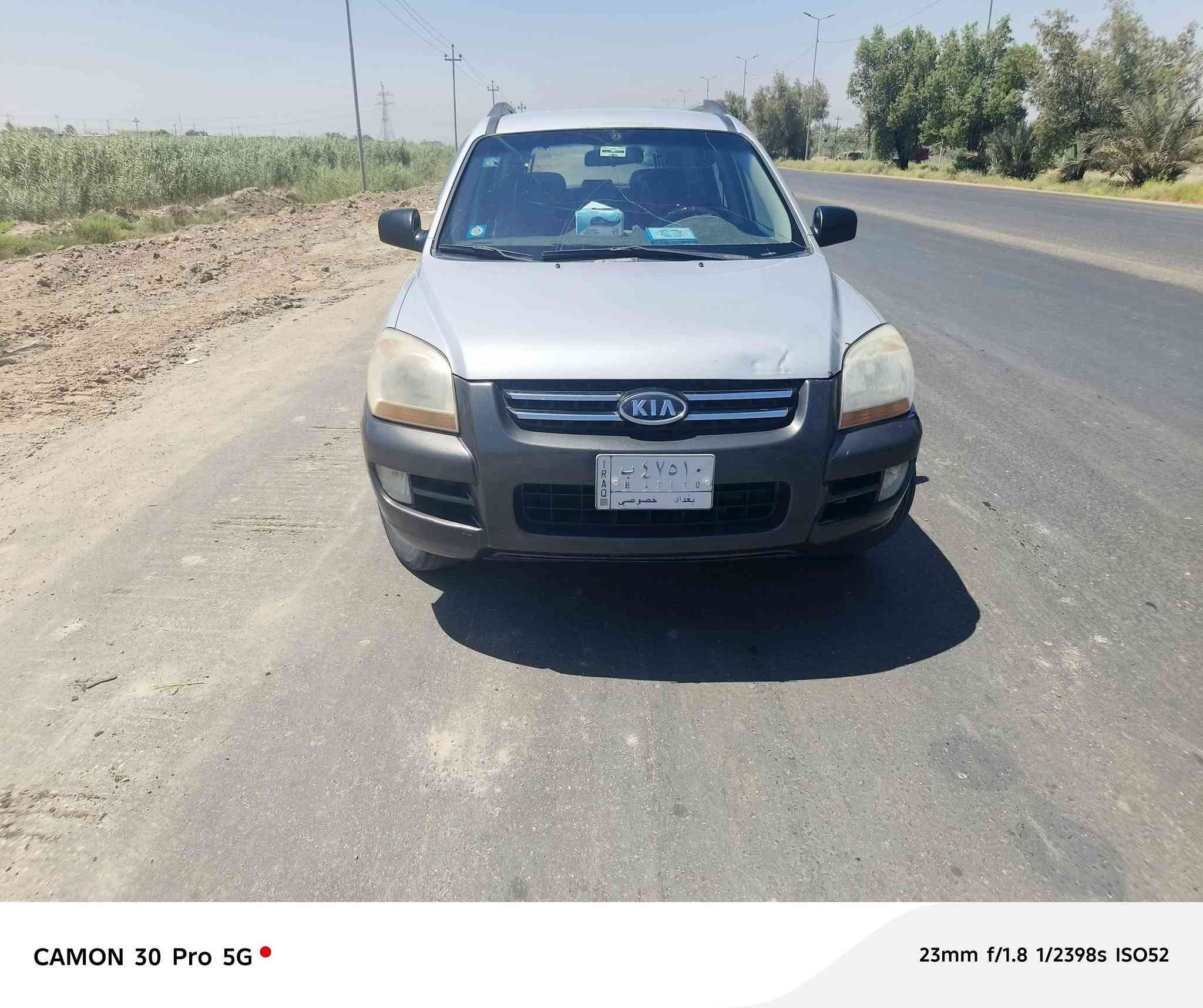 سبورتج 2008 وارد امريكي 6V حجم المحرك 2700 حادثها جاملغ وباب جهة السايق مصبوغة صفحة سيارة مال بيت صارلها خمس سنوات عندي رقم بغداد الماني  مشروع وطني وبأسمي سنوية نافذة ل 2028 نظيفة كولش مابيها اي نقص تجي وتشوف بعينك سعرها مناسب جدا عارضها ب 95 $ وبيها مجال مكان السيارة بابل / الاسكندرية اي استفسار الاتصال على الرقم ***********
