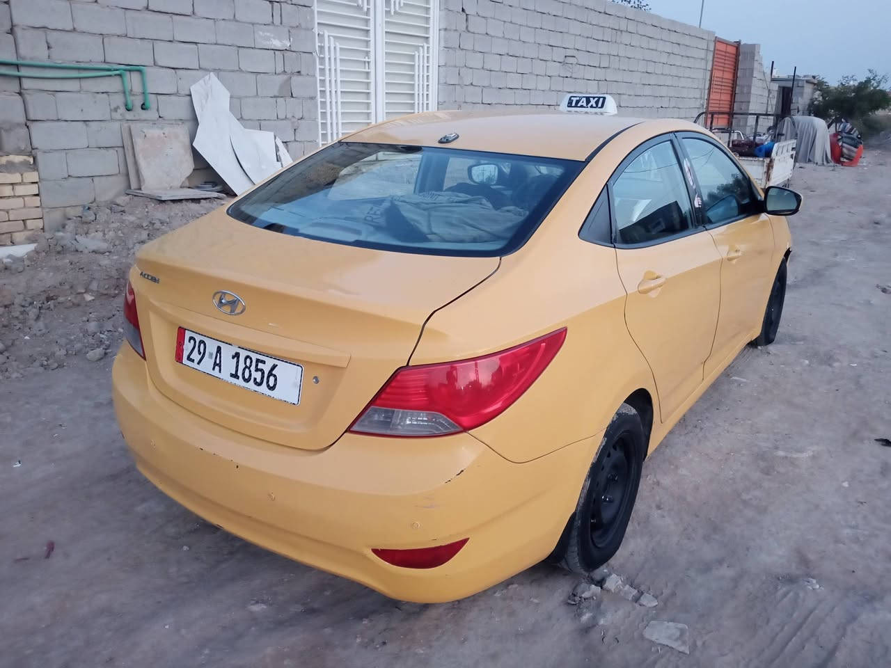 السلام عليكم  اكسنت مديل 12  وارد امريكي 1600 ضرر تبديل جاملغ امامي  مكاني ناصريه مركز هاتف 📞 ***********  السعر 72 وبيها مجال بصيط
