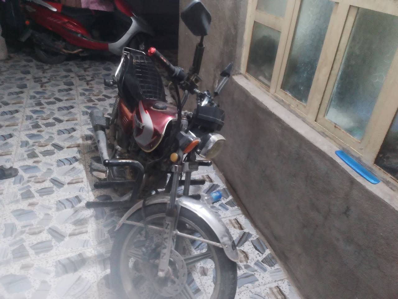 السلام عليكم ماطور ايراني للبيع موديل 21 رمادي شارع 20 ***********
