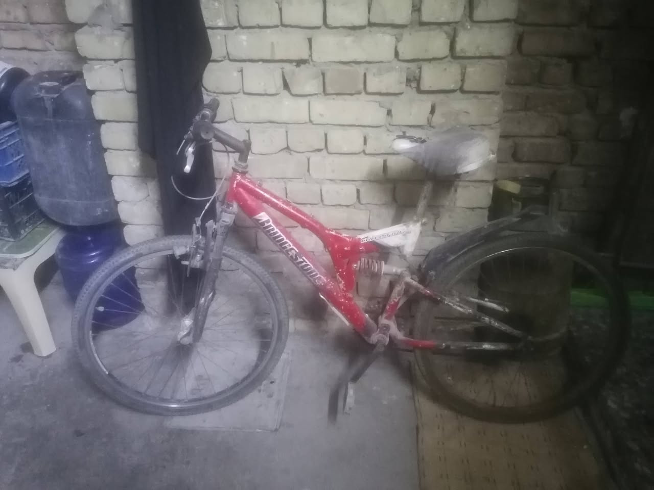 بايسكل للبيع سعر 35الف وبي مجال بس يرادله كشن


**إذا كنت صاحب هذا الإعلان وتريد حذفه لأي سبب، رجاءا أرسل رسالة إلى الدعم الفني**