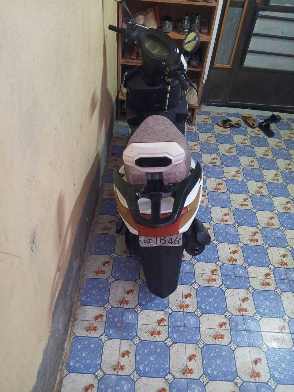 للبيع السعر 250 وبيها مجال اللي يريدها يدق على هذا الرقم ***********
