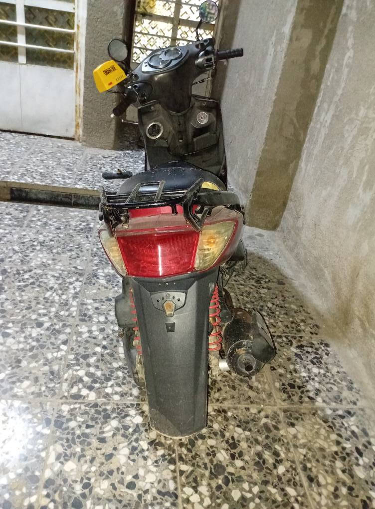 السلام عليكم سكنس فحل للبيع
دراجه نضيفه مكينتهه ماينسمع صوتهه وناعمه شغاله بكل وكت
سلف وهندر السعر ٥٥٠وبيهه مجال مكاني بغداد بلديات
للستفسار رقمي *********** بي فقط واتساب ومتواجد خاص
