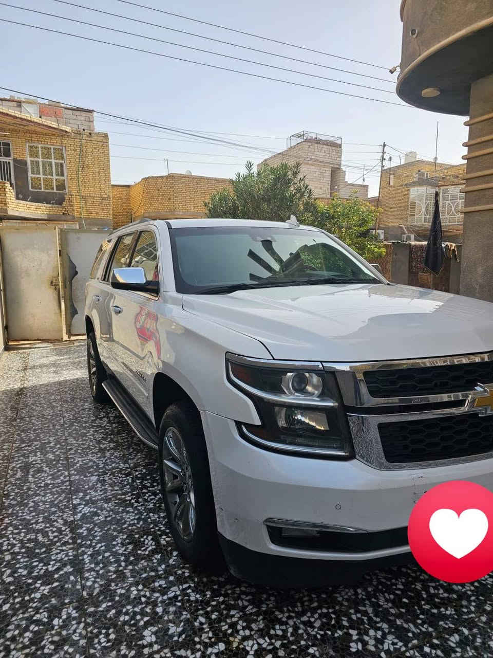 السلام عليكم  للبيع تاهو ادوات أدوات متوم وكامل طبق الاصل موديل 2016 LTZ فول واحد على واحد كشنات ملكي كفاله عامه من الفتح والشد شاصي ما مفتوح سيارة جديده احلى من الصور السعر 175 وبيها مجال للشراي لااستفسار ***********
