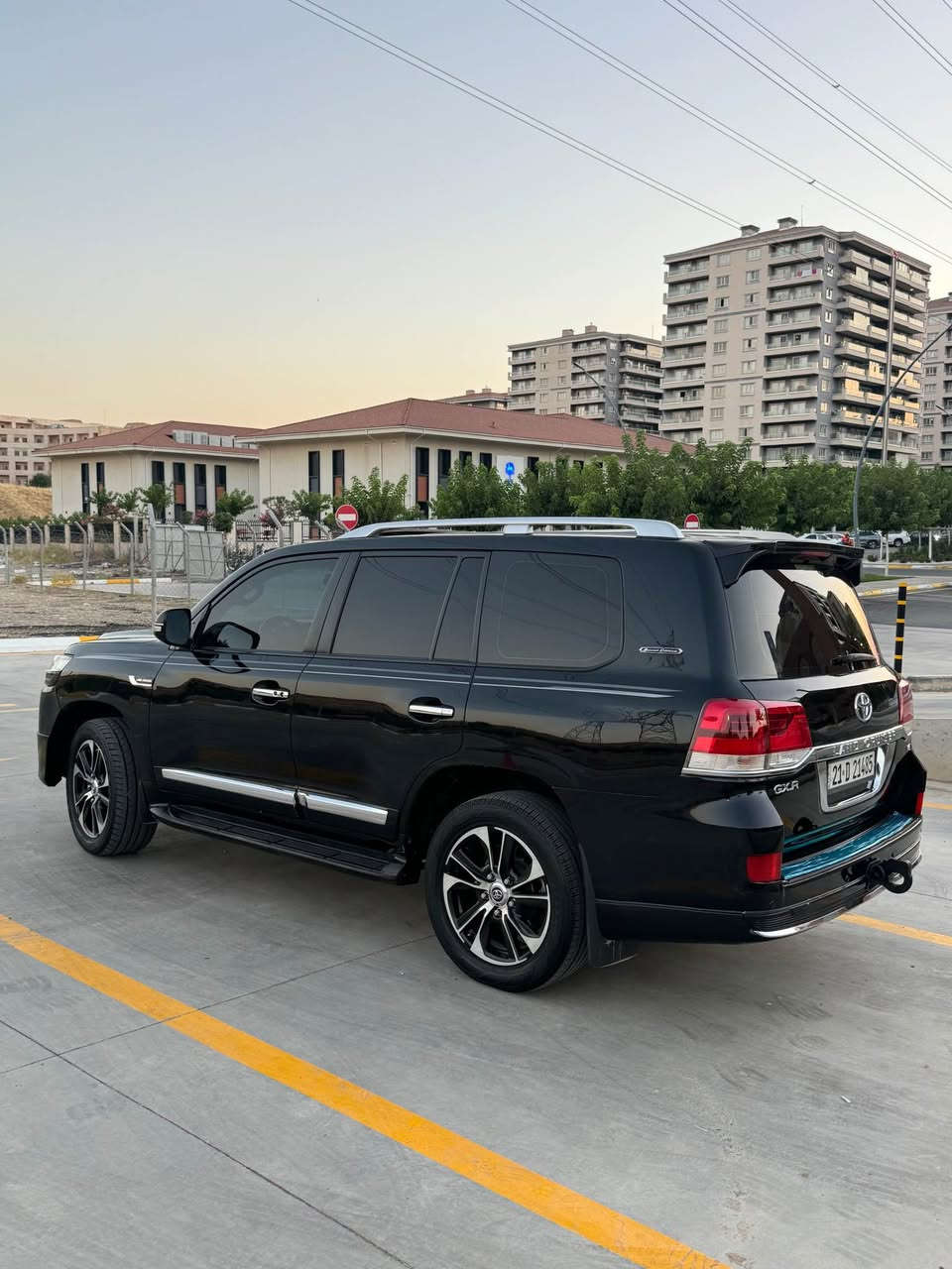 وه‌نه‌وشه‌ مۆدێل ٢٠١٣ كامل كراوه‌ به‌ ٢٠٢١ له‌سه‌ر ساغی فول مواسه‌فات برێمی ناوزه‌رد سلاید سه‌لاجه‌ هه‌ریق به‌رپێ شان ئێرباگ كوشن جلدو كاره‌با ٦ بستۆن گێرو مه‌كینه‌ی به‌شه‌رت نه‌كراوه‌ته‌وه‌ و چركه‌ی تیانیه‌ ١٢٥ هه‌زار رۆشتوه‌ سه‌نه‌وی تازه‌یه‌و به‌ناوی خۆمه‌وه‌یه‌ نمونه‌یه‌ له‌جوانی نرخی ٣٢٩ كه‌مێك مه‌جال 
***********
*********** ڤایبه‌رو واتسئاپی له‌سه‌ره‌  له‌ سلێمانیه‌ سه‌یاره‌كه السليمانية, العراق
