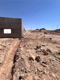 بتلو للبيع بفرع الجملون قريب من الصب والخدمات وسط السكن الوجه 8 والنزا...
