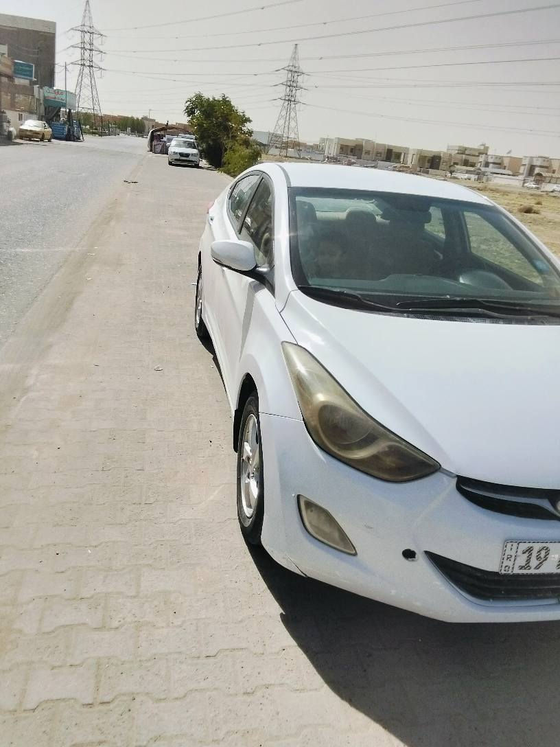 السياره بسمي مكفوله من الظربه وكل حادث  لل٣٢ سنويتها للستفسار *********** النجف, العراق
