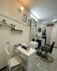 بمناسبة افتتاح صالون مون بيوتي 💖 وفرنا لكم عروض العيد المميزة 😍  1️⃣ ص...