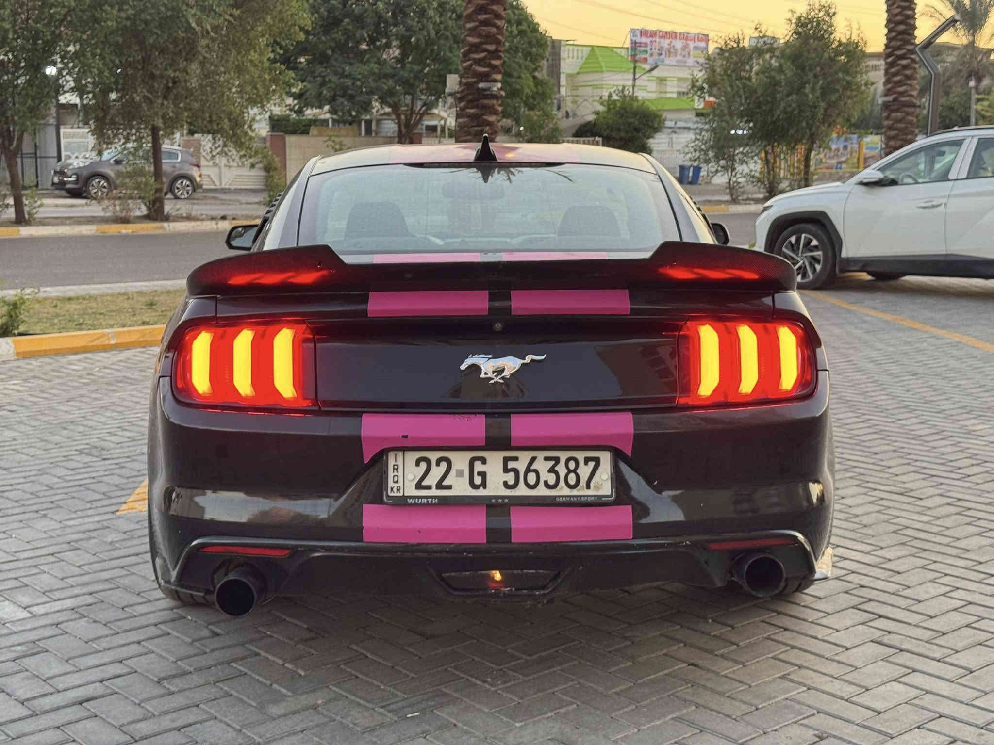 السلام عليكم 
موستنك 2016 ماشيه 120 
مواصفات 
محرك. 2300 تيربو 
حادثها جاملغ وبنيد بدون دواخل 
بصمه
تحكم ستيرن جهتين 
شفتات 
سياره جاهزه بدون اي نقص تحويل بشرط 
مكاني بغداد حي الجهاد 
السعر 120 بيها مجال 
رقمي ***********
