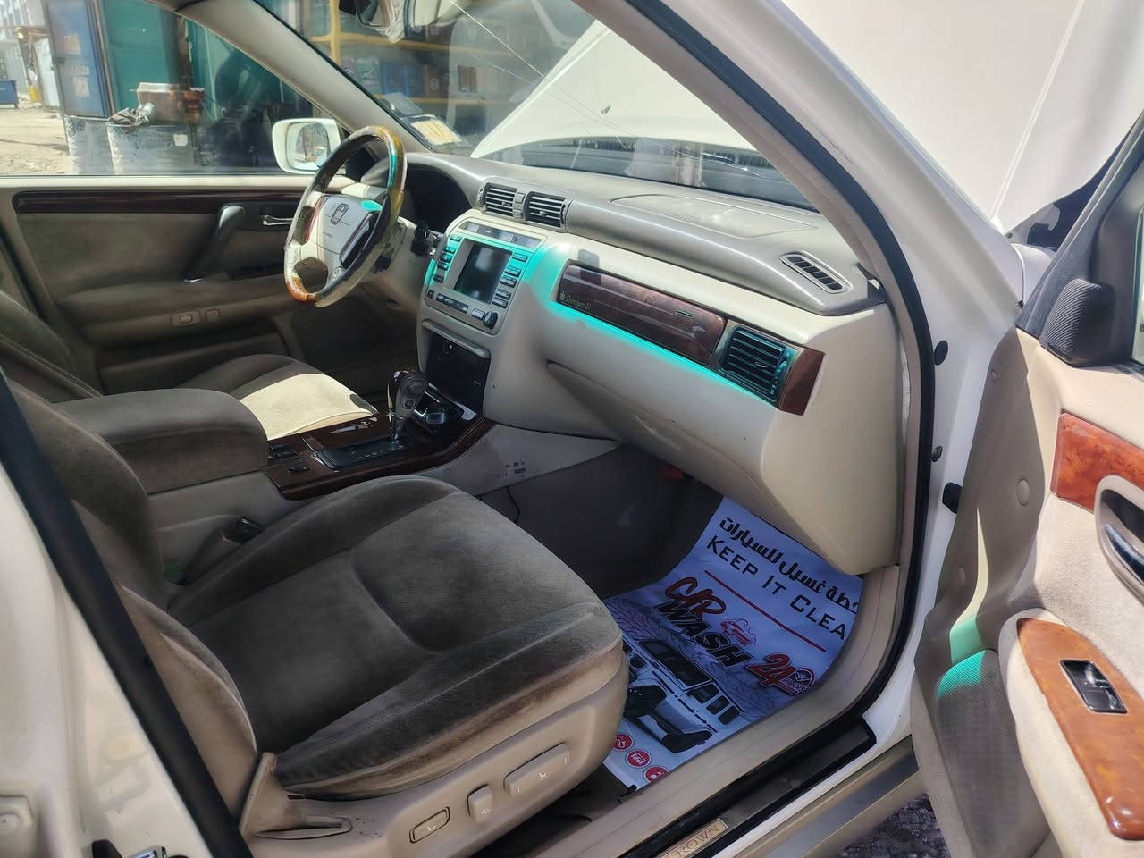 سلام عليكم تيوتا كراون ملكه 2002مدفوع گمرك باقي بس ع رقم سياره شاصي 75مكينه ديفور الجبير مكان السياره نجف *********** السعر 95وبيها مجال
