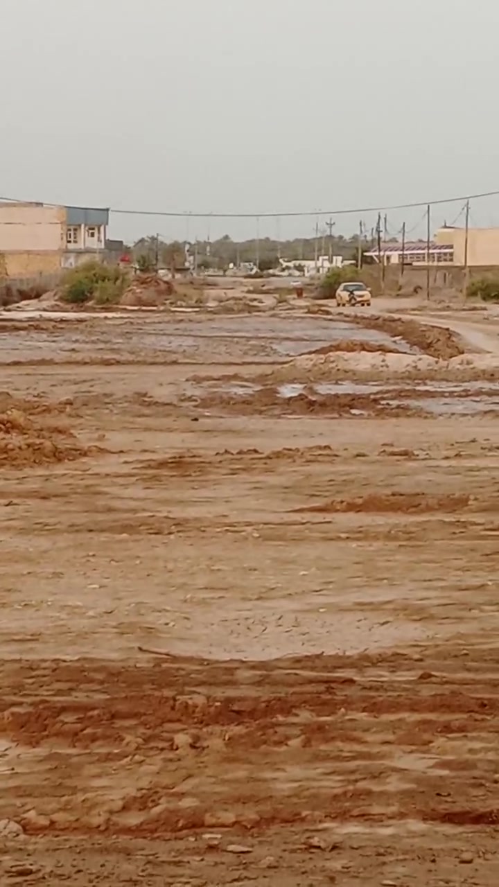 يا الله((((السلام عليكم))))
قطعة ارض طابو للبيع موضحه في المقطع ادناه 85/14 ركن مربعه على شارعين 150متر حي المنصور مجاور السيد  المنصور ابن الحمزه  قدس سره مباشرتاً  ركن  بسمي لتواصل
*********** فقط اتصال
