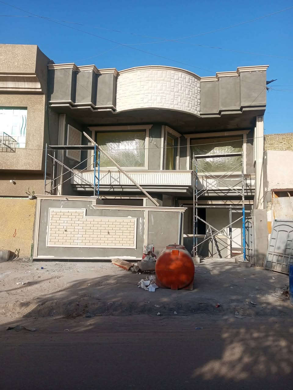 سلام عليكم اشتغل واجهات فوم تقطيع سحبات والبخ وطلس وهذة جزة من عملي  ***********
