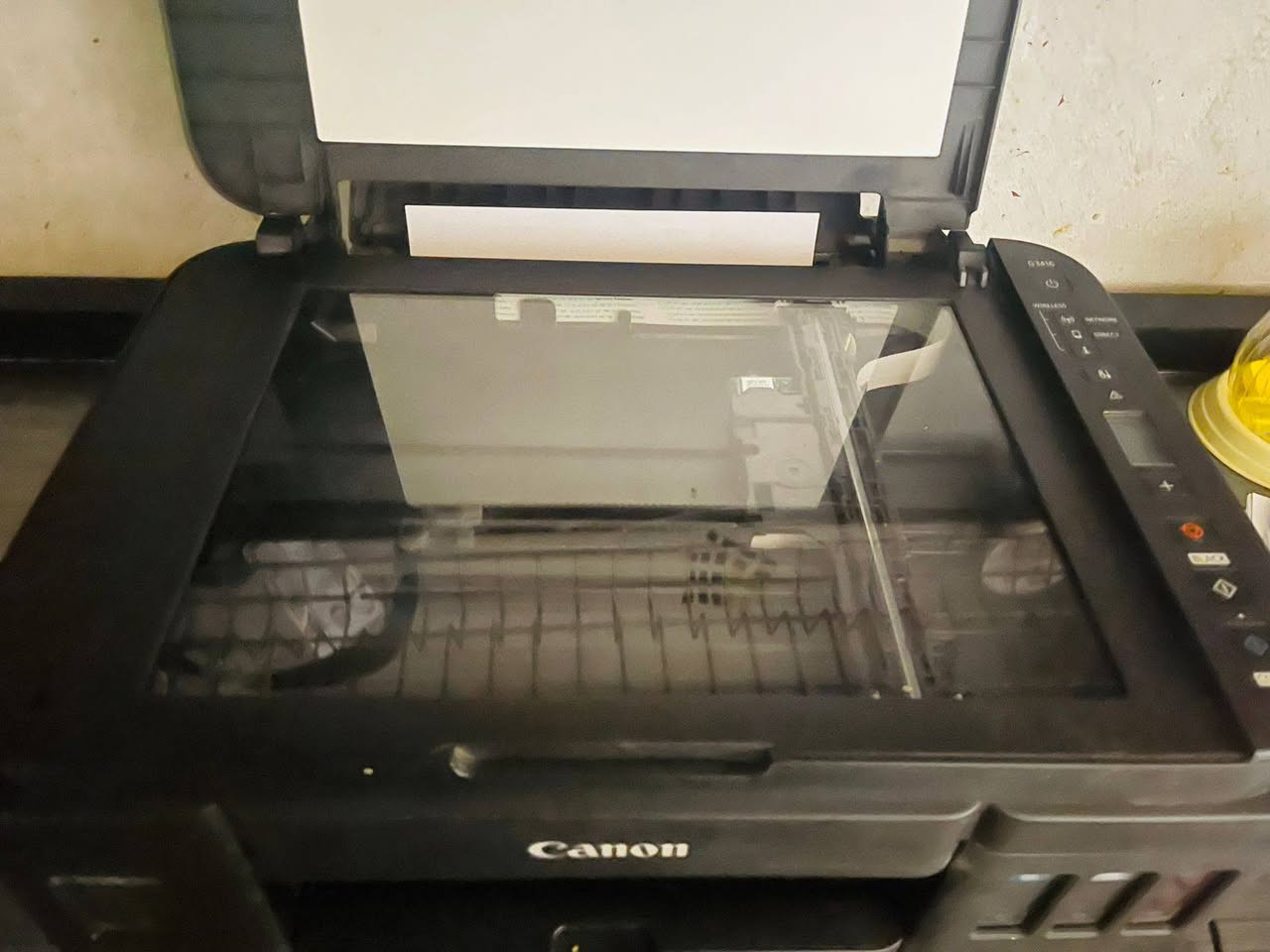 السلام عليكم 
للبيع جديده جدان
ملون +عادي
مكانه شارع ٨٠
السعر ٩٠ الف
***********
