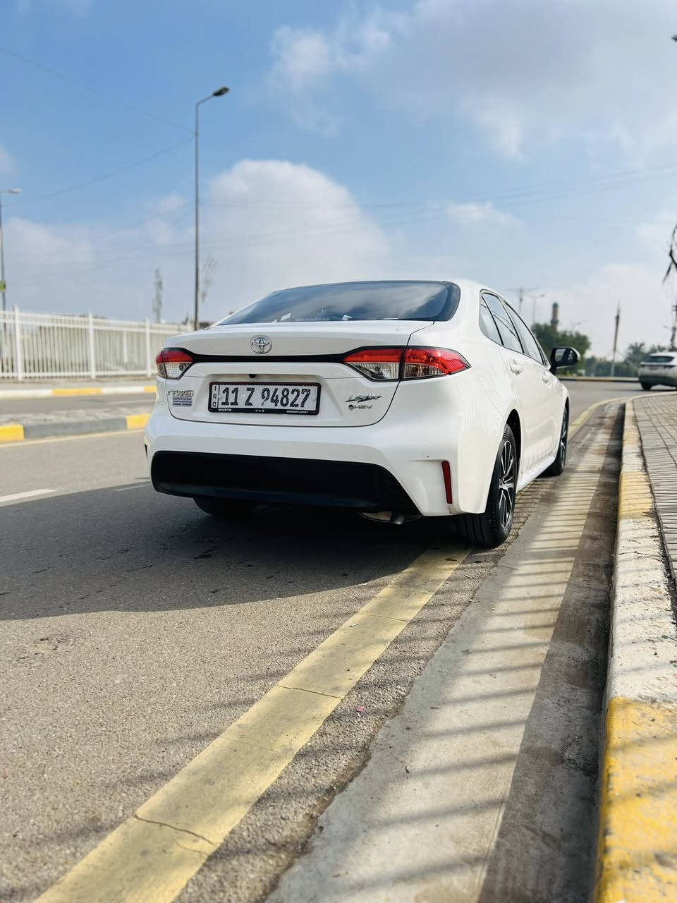 سلام عليكم كورلا 2025 هايبرد شكل الامريكي  فول مواصفات ما عده كشن  الكهرباء ماشيه 6000
  رقم بغداد بسمي تحويل ثاني يوم 
مكفولة كفالة عامة  بحالةالزيرو      مواصفات 🔴
🔹ويل كب  سبورت 
🔹فتحة 
🔹دخول ذكي بدون مفتاح 
🔹بصمة ابواب 
🔹اشاير بل مري 
🔹لايت زينون +كشافات زينون 
🔹ماطور لايت (يصعد وينزل)
🔹اوتو لايت عالي
🔹اوتو هولد 
🔹سايد بريك بصمة ذكي 
🔹زر EV  
🔹وضعيات قيادة  
🔹تبريد ❄️ ثلج  قطعتين 
🔹شاشة كار بلي بلوتوث 
🔹عدادات دجتل 
🔹قيادة ذاتية +رادار 
🔹تحذير عند خروج عند مسار +بريك 🔹ذاتي عند حاجة 
🔹منافذ طاقة امامية وخلفية 
🔹ويل كب مكاني بغداد الكرخ 
 
السعر 160 وبيهه مجال  ***********
