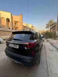 كيا سيلتوز 2023 .  ‎🔥🔥🔥🔥 وارد امريكي 🔥🔥🔥  لون اسود . سيارة نضيفه . ماش...