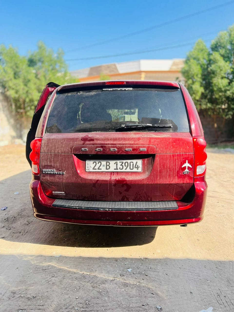 دوج كرفان للبيع موديل2017
محرك 3600
تبريد 3 قطع شغال ثلــج
كشنات بلـع 
تحكم سترين 
ويـل 17 
باب عادي 

السعر 160وبيها مجال 
السياره خير من الله مثل الساعه ومعايزة شي
للاستفسار
‏‪‏***********
***********
موجوده وتساب
