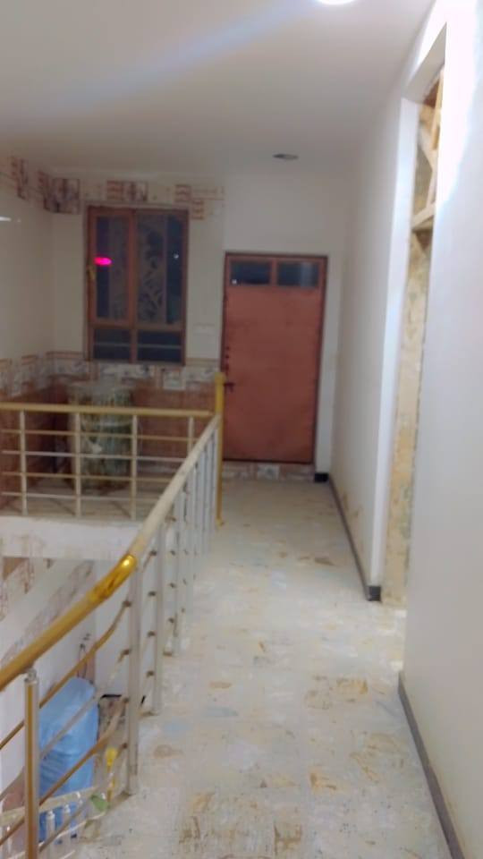 السلام عليكم
يوجد دار للبيع مساحته ١٢٠متر يحتوي على ٣ طوابق بناء حديث سنه ٢٠٢٢ واجهه ٦ _نزال ٢٠
العنوان: الشعب_سوق شلال_ الفلكه الثانيه_ محله٣٣٥_ زقاق١٧_دار٣
للتواصل او الاستفسار الاتصال بالرقم:***********
